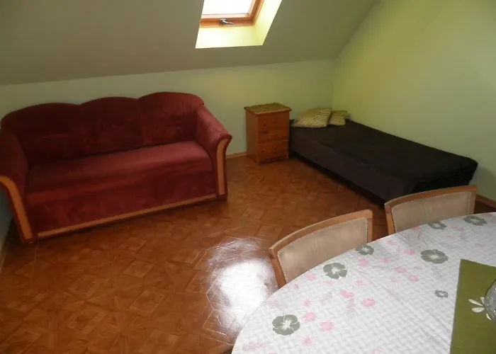 W Lesie アパート *